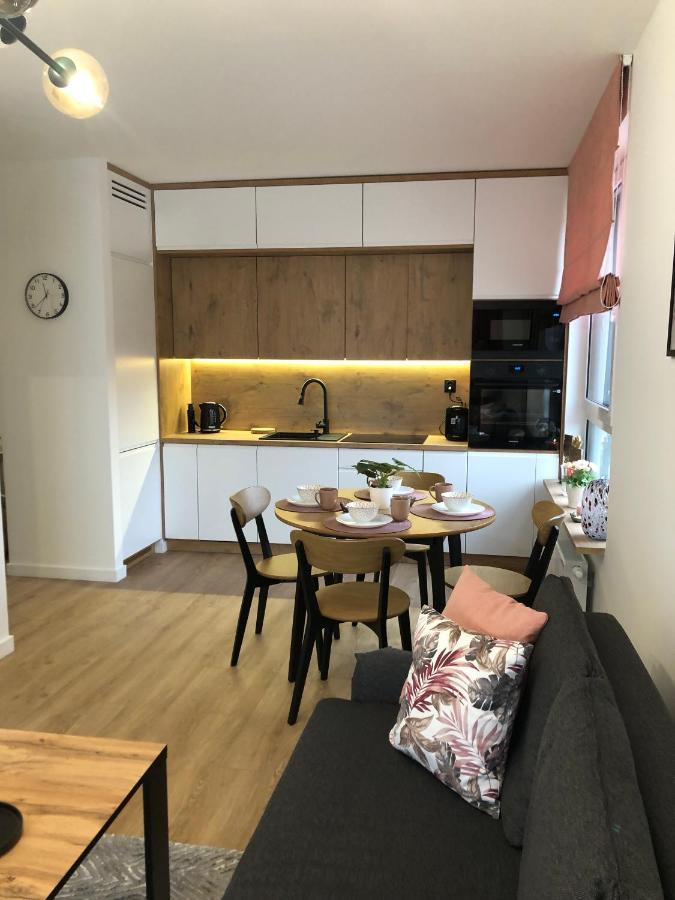 Apartament Pileckiego Nowy Dwor Mazowiecki Modlin Airport Exterior foto